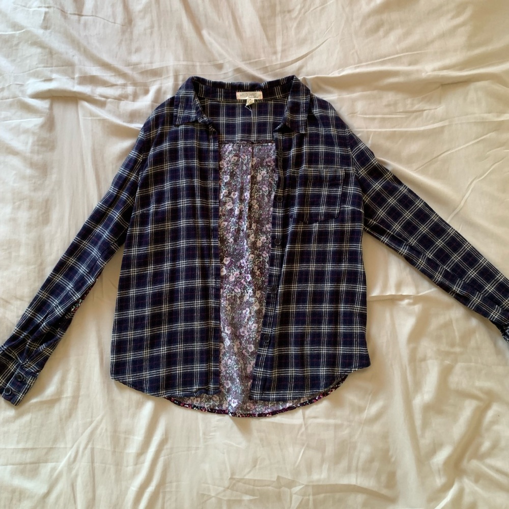 Blue and White Flannel with a Floral Print Back and Elbow Patches:
• Size: Large